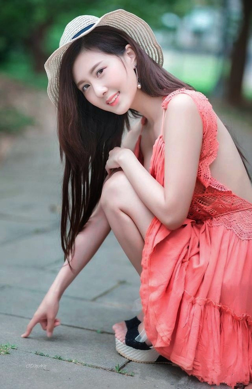 恩多比·恩乔：世界级后卫与全能踢球专家，为南非队打造完美进攻