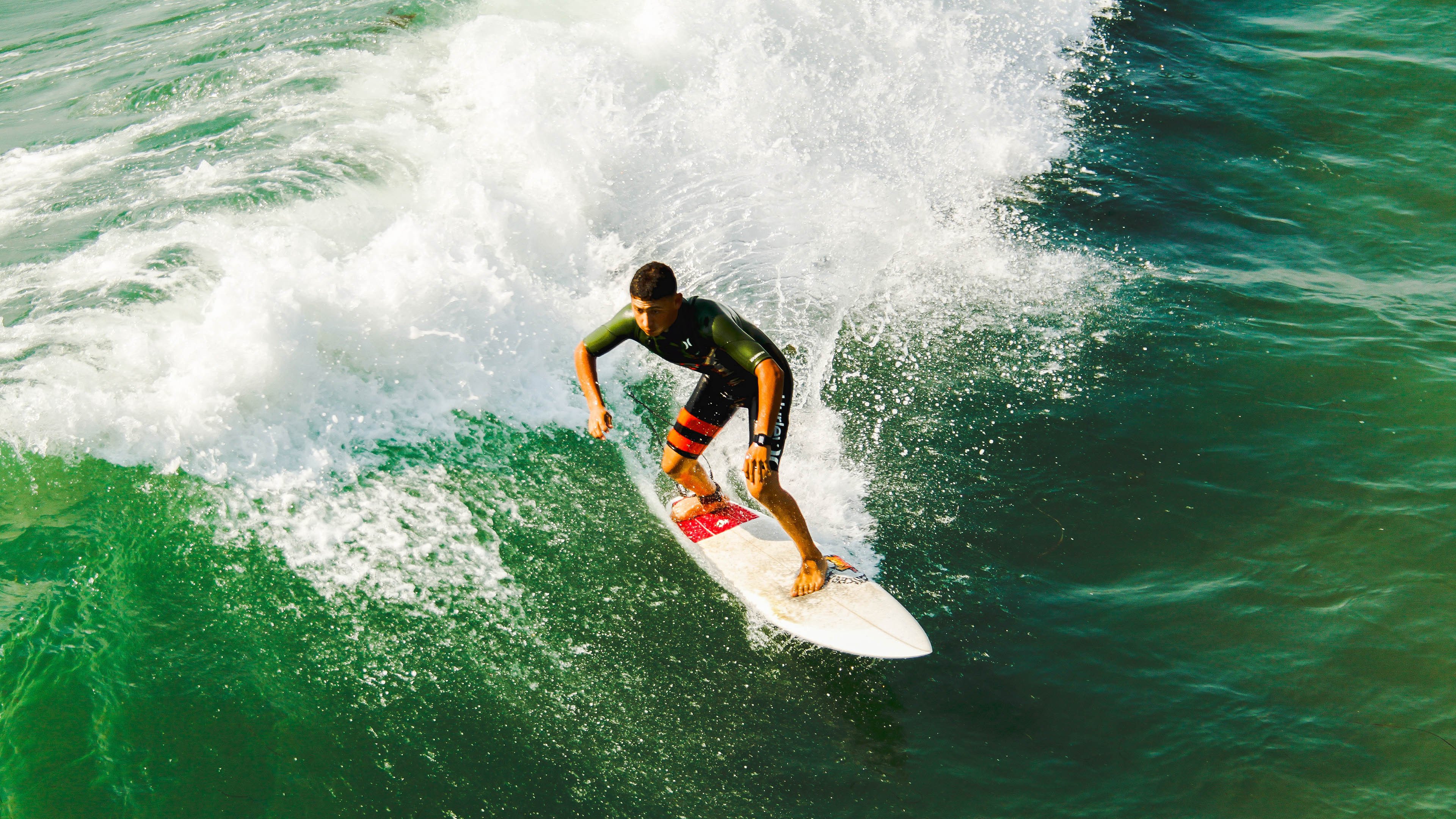 _极光冰雪漂移:在梦幻光影中极速驰骋_,极光下的滑雪